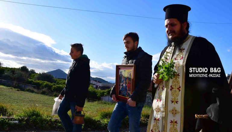 Ο Πρώτος Αγιασμός των Θεοφανείων στο Νέο Ροεινό Ναυπλίου (ΦΩΤΟ)