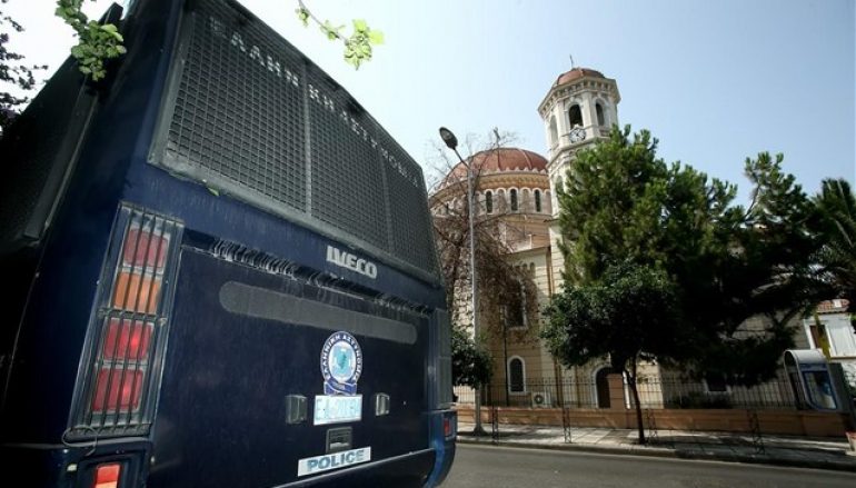 Αθώοι οι εισβολείς της Μητρόπολης Θεσσαλονίκης