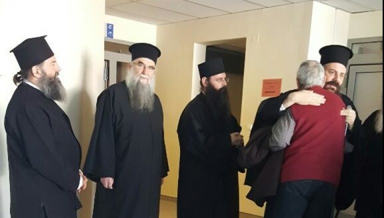 Επίσκεψη του Μητροπολίτη Τρίκκης στον ασθενούντα Μητροπολίτη Σταγών (ΦΩΤΟ)