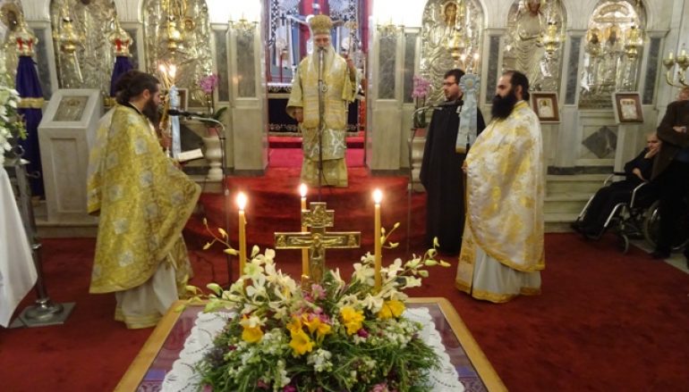 Κυριακή της Σταυροπροσκυνήσεως στον Ι. Ναό Οσίου Νίκωνος Σπάρτης (ΦΩΤΟ)