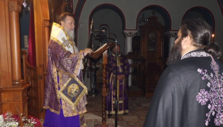 Προηγιασμένη Θ. Λειτουργία από τον Μητροπολίτη Κορίνθου (ΦΩΤΟ)