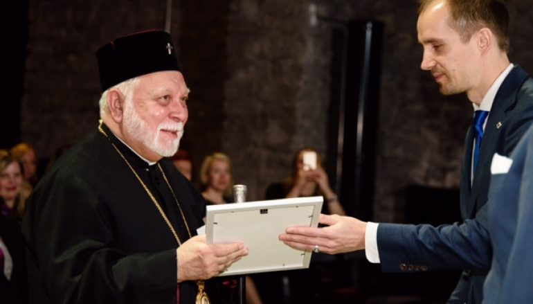 Παρασημοφόρηση του Προκαθημένου της Εσθονικής Εκκλησίας (ΦΩΤΟ)
