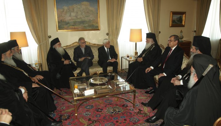 Επίσημο γεύμα του ΠτΔ προς τον Αρχιεπίσκοπο και τα μέλη της Δ.Ι.Σ. (ΦΩΤΟ)