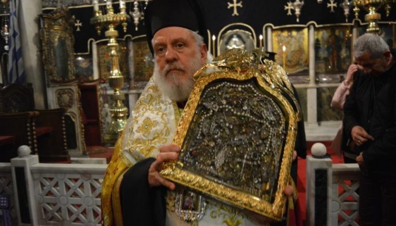 Οι Α΄ Χαιρετισμοί στον Πανίερο Ναό της Ευαγγελιστρίας Τήνου (ΦΩΤΟ)