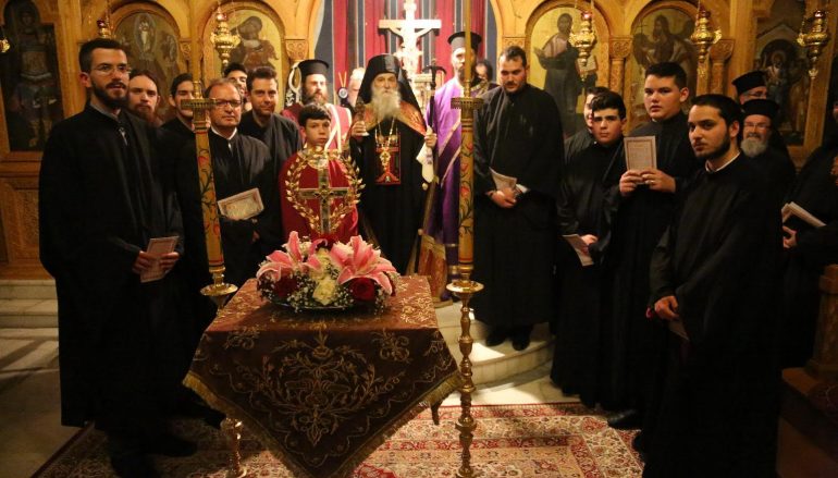 Χειροθεσίες νέων Αναγνωστών από τον Μητροπολίτη Γλυφάδας (ΦΩΤΟ)
