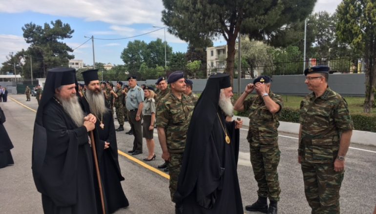 Ο Αρχιεπίσκοπος Ιερώνυμος στο Στρατόπεδο Νταλίπη (ΦΩΤΟ)