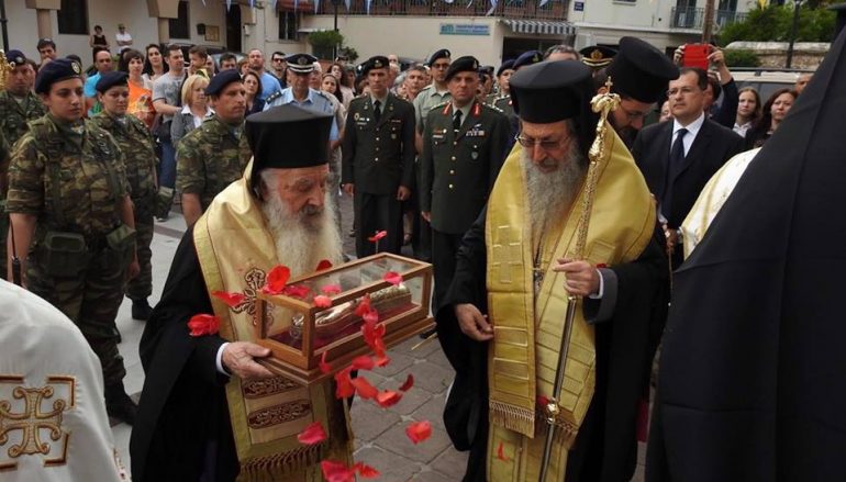 Η Μυτιλήνη υποδέχθηκε την Τίμια Χείρα του Αγίου Νεκταρίου (ΦΩΤΟ-ΒΙΝΤΕΟ)