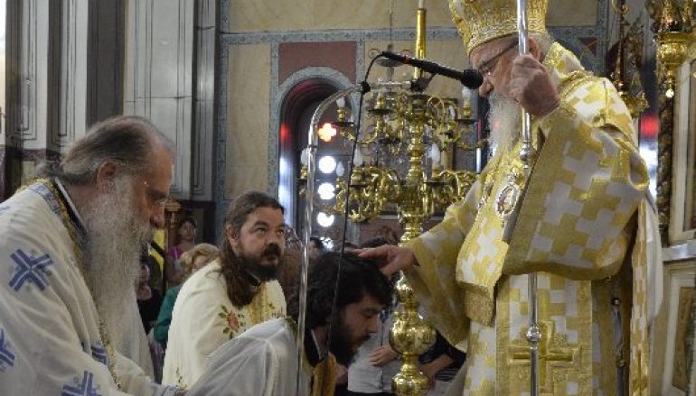 Χειροτονία Πρεσβυτέρου από τον Μητροπολίτη Αιτωλίας (ΦΩΤΟ)