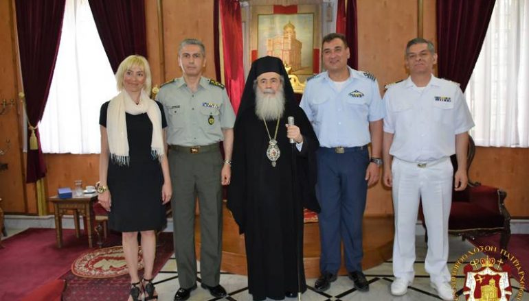 Εκπρόσωποι του Πολεμικού Ναυτικού στον Πατριάρχη Ιεροσολύμων (ΦΩΤΟ)