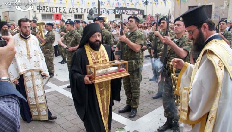 Η Μυτιλήνη υποδέχθηκε την χείρα του Αγίου Νεκταρίου (ΦΩΤΟ)