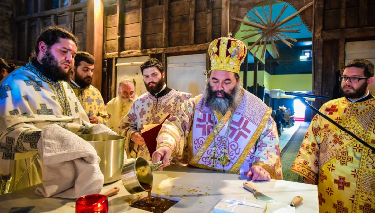 Ακολουθία επί τη διασαλεύση της Αγίας Τραπέζης στην Ι. Μ. Λαγκαδά (ΦΩΤΟ)