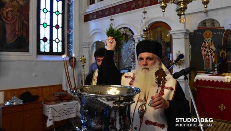 Εσπερινός του Αγίου Ιωάννου του Θεολόγου στο Ναύπλιο (ΦΩΤΟ – ΒΙΝΤΕΟ)