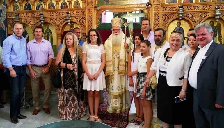 Βάπτιση δύο μαθητριών στον Άγιο Γεράσιμο Βόλου (ΦΩΤΟ)