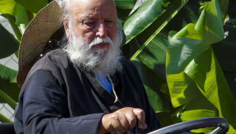 Μητροπολίτης Μαντινείας: «Πρέπει να επιστρέψουμε στη γη!»