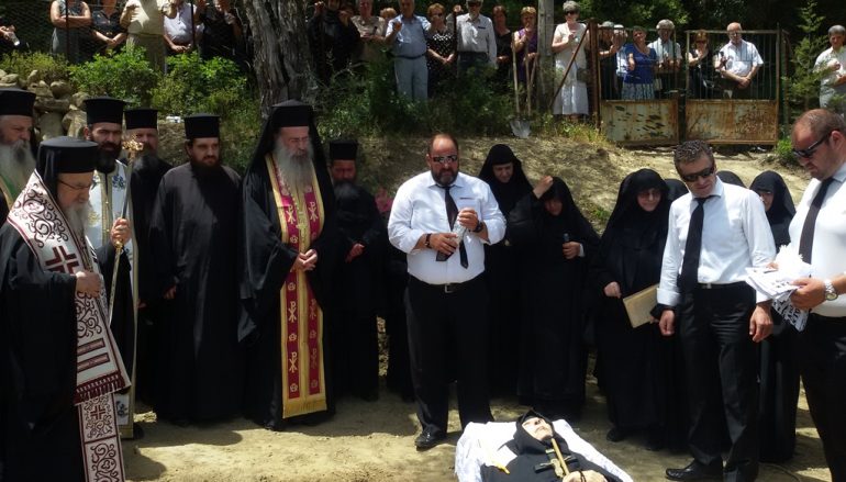 Εξόδιος Ακολουθία της Καθηγουμένης της Ι. Μονής Κατερινούς Αἰτωλίας (ΦΩΤΟ)