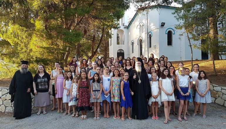 Αγιασμός Κατασκηνώσεων Κοριτσιών από τον Μητροπολίτη Ναυπάκτου (ΦΩΤΟ)