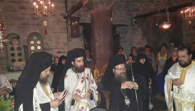 Η εορτή της Αγίας Βερονίκης στην Ι. Μ. Μεγάρων (ΦΩΤΟ)