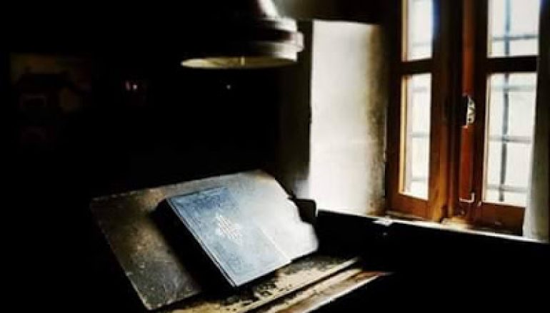 «Πήγαινε να ψάλλεις και μην προσβάλλεις τη Γιορτή μου με τον εγωισμό σου!