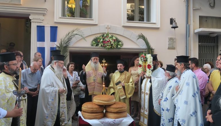 Εσπερινός στο παρεκκλήσιο του Αγ. Παντελεήμονος στο Ραχούτειο Γηροκομείο
