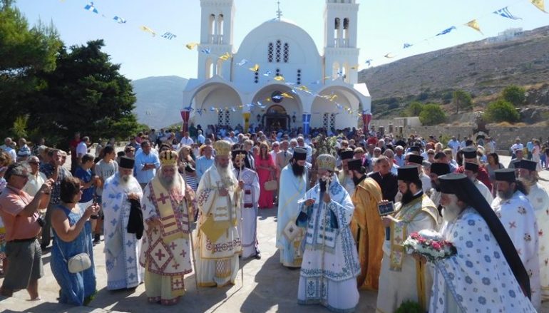 Η Πάρος τίμησε τον Πολιούχο της Άγιο Αρσένιο (ΦΩΤΟ)