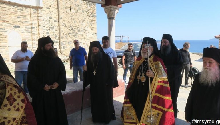 Στην Μονή Παντοκράτορος του Αγίου Όρους ο Μητροπολίτης Σύρου (ΦΩΤΟ)