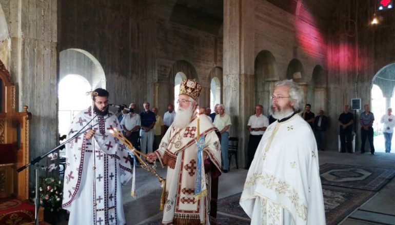Στο υπό ανέγερσιν νέο Καθολικό η Θεία Λειτουργία στην Ι. Μονή Συκής (ΦΩΤΟ)