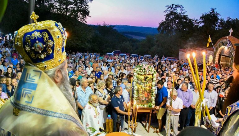 Το «Πάσχα του καλοκαιριού» στην Ι. Μητρόπολη Κίτρους (ΦΩΤΟ)