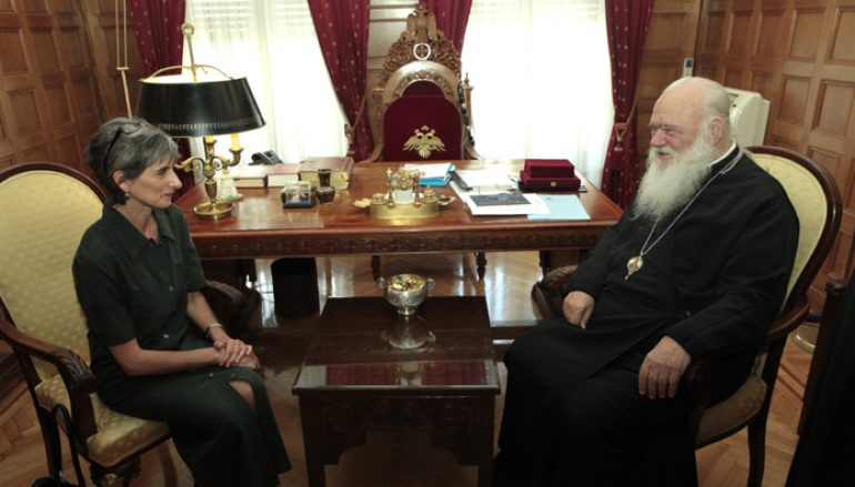 Συνάντηση Αρχιεπισκόπου με την Πρέσβη της Αγγλίας (ΦΩΤΟ)