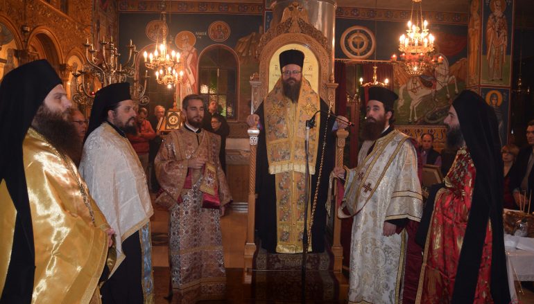 Αρχιερατικός εσπερινός των Αγίων Αναργύρων στην Ι. Μ. Μεγάρων (ΦΩΤΟ)