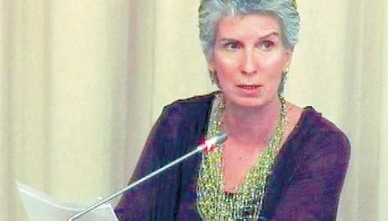 Ποινική δίωξη για την Συριζαία που πέταξε εικόνα της Παναγίας στα σκουπίδια