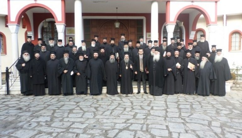 Ιερατική Σύναξη στην Ι. Μητρόπολη Ιερισσού (ΦΩΤΟ – ΒΙΝΤΕΟ)