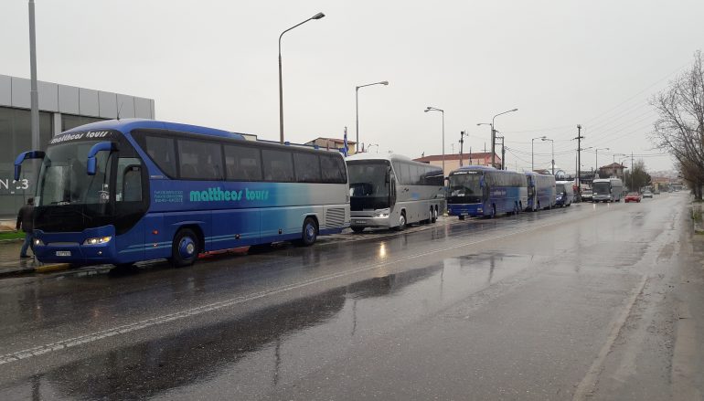 Μαζική μετάβαση της Ι. Μ. Καλαβρύτων στο συλλαλητήριο της Αθήνας
