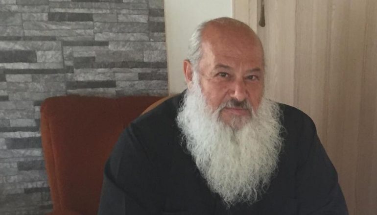 Στυλιανός Σάββα: «Δεν πρόκειται να βγάλω τα ράσα» (BINTEO)