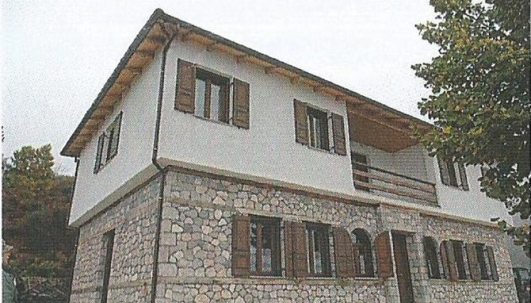 Τέως Υπουργός ανήγειρε Μοναστήρι και το προσέφερε στην Ι. Μ. Φθιώτιδος