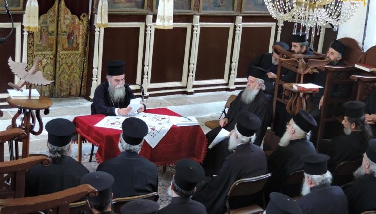 Ιερατική Σύναξη μηνός Απριλίου στην Ι. Μητρόπολη Άρτης (ΦΩΤΟ)