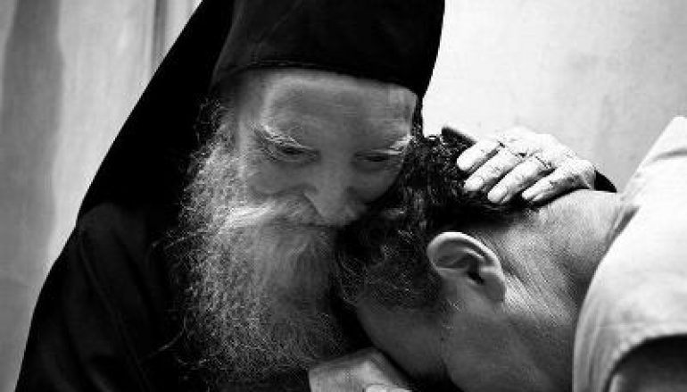 Με πονάς αλλά εγώ σε «προσκυνώ»