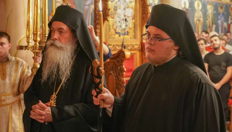 Μοναχική κουρά από τον Μητροπολίτη Βεροίας (ΦΩΤΟ)