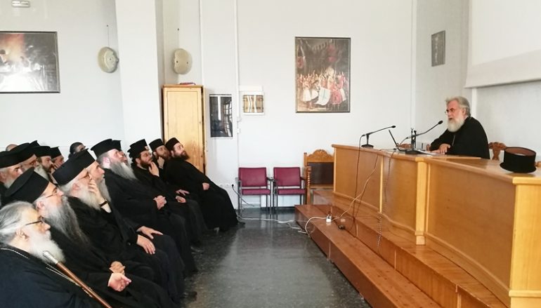 Ο Μητροπολίτης Ιλίου ομιλητής σε Ιερατική Σύναξη της Ι. Μ. Εδέσσης (ΦΩΤΟ)