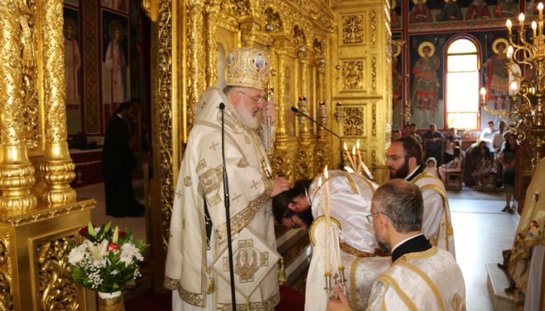 Χειροτονία Διακόνου από τον Μητροπολίτη Διδυμοτείχου (ΦΩΤΟ)