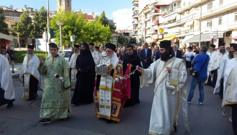 Τα Γρεβενά υποδέχτηκαν την Τίμια Κάρα του Οσίου Νικάνορος (ΦΩΤΟ)