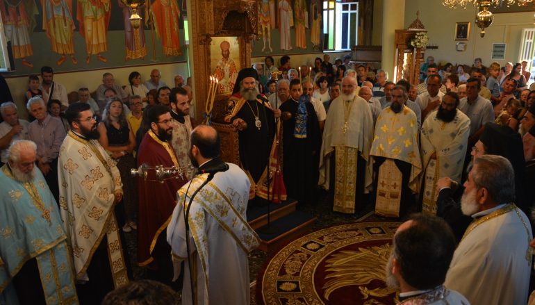 Πολυαρχιερατικός Εσπερινός στη Φοινικούντα για την Παναγία Τριχερούσα (ΦΩΤΟ)