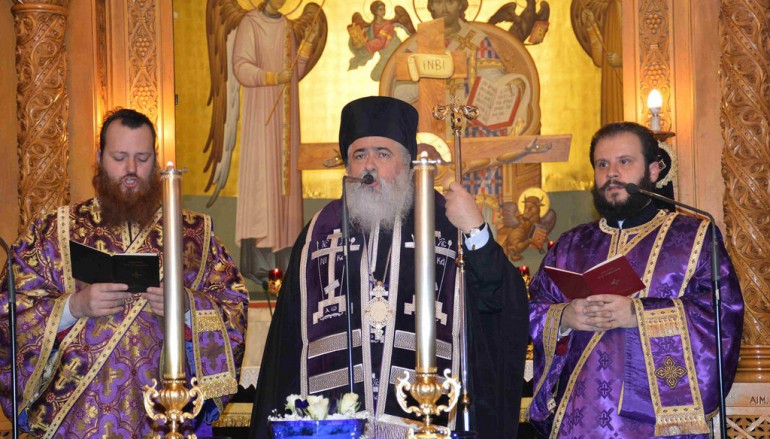 Ιερό Ευχέλαιο από το Μητροπολίτη Νεαπόλεως Βαρνάβα (ΦΩΤΟ)