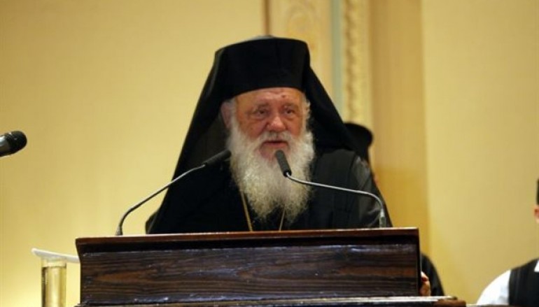 Η Εκκλησία της Ελλάδος «έκλεισε» την πόρτα στις γυναίκες