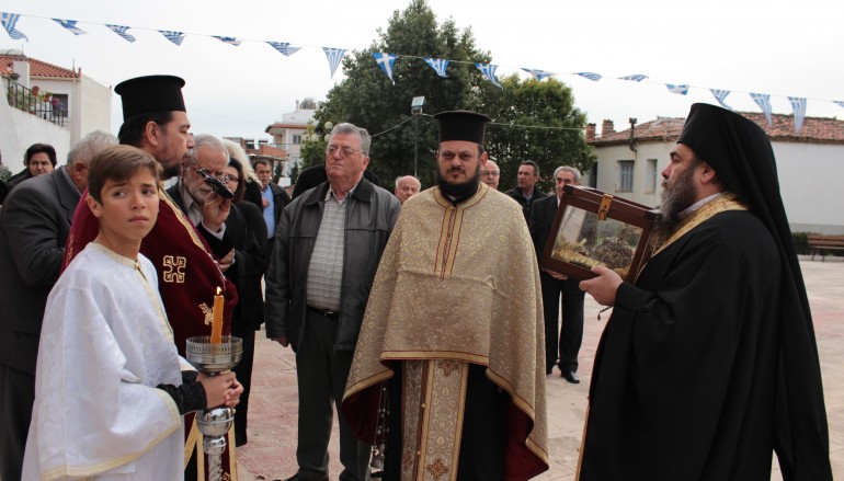Λείψανο του Αγ. Μάμαντος υποδέχθηκε το Βασιλικό Χαλκίδας (ΦΩΤΟ)