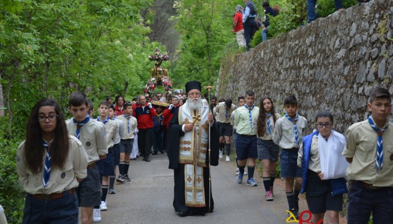 Περιφορά Επιταφίου στο Άλσος Αγίου Γεωργίου Τρίπολης (ΦΩΤΟ)
