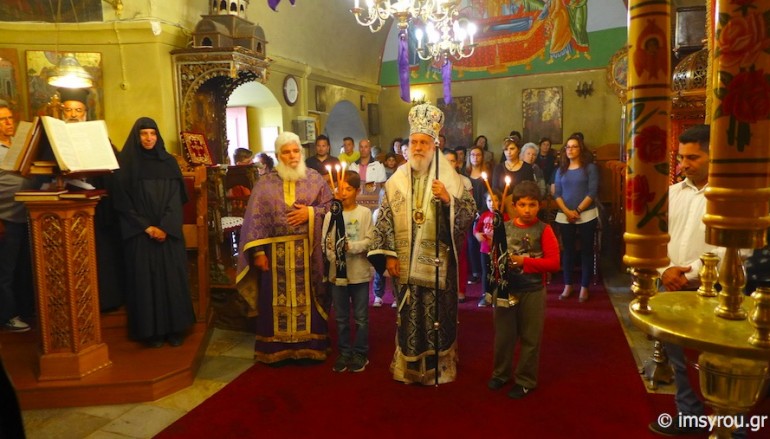Ποιμαντική επίσκεψη του Μητροπολίτη Σύρου στη Σίκινο (ΦΩΤΟ)