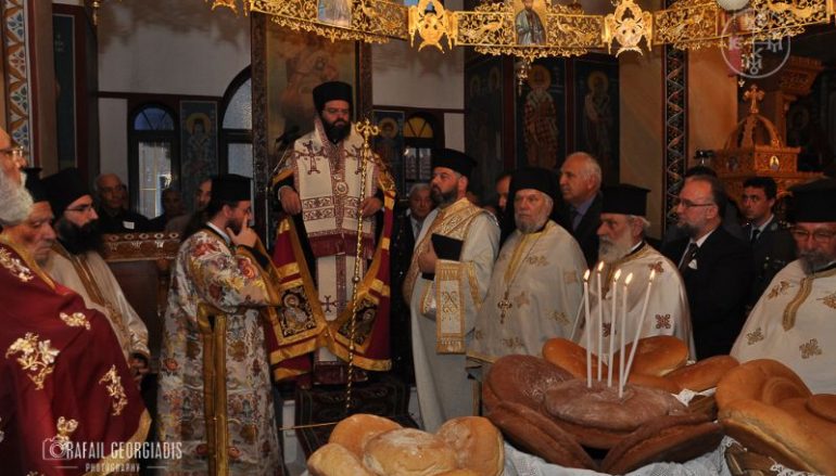 Ο εσπερινός των Αγίων Κωνσταντίνου και Ελένης στην Κομοτηνή (ΦΩΤΟ)