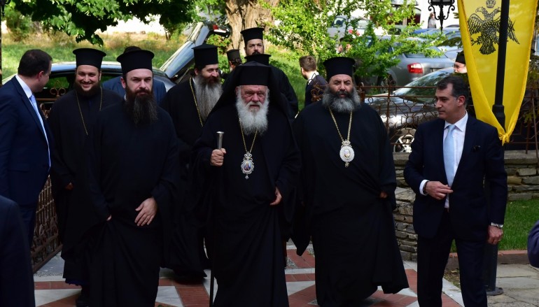 Ο Αρχιεπίσκοπος Ιερώνυμος στην Ι. Μητρόπολη Λαγκαδά (ΦΩΤΟ)