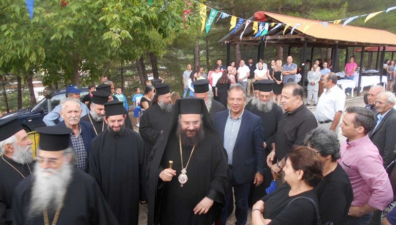 Εσπερινός των Αγίων Αποστόλων Πέτρου και Παύλου στο Καλονέρι Τρικάλων (ΦΩΤΟ – ΒΙΝΤΕΟ)