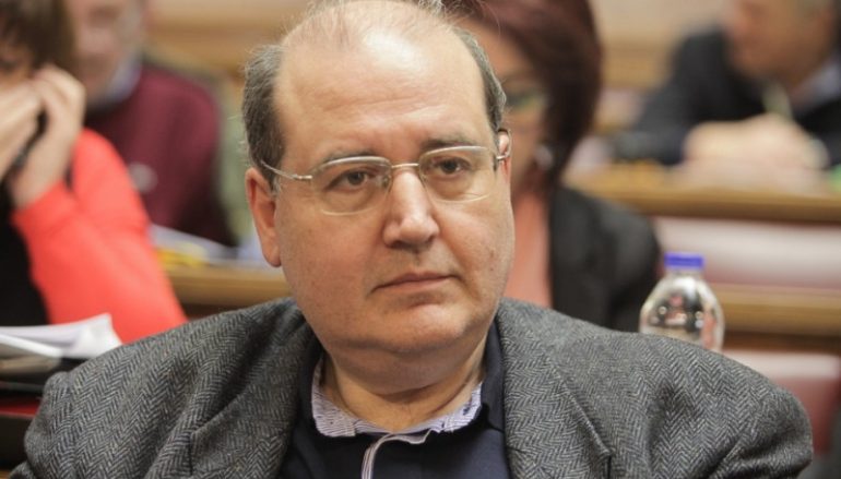 Νίκος Φίλης: «Οι Σύλλογοι διδασκόντων θα αποφασίζουν για προσευχή και εκκλησιασμό» (ΒΙΝΤΕΟ)